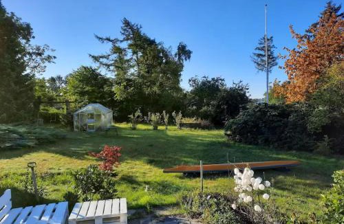 Kirke Hyllinge House | Charming Holiday Home With A Large Lovely Garden