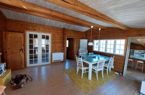 Kirke Hyllinge House | Charming Holiday Home With A Large Lovely Garden