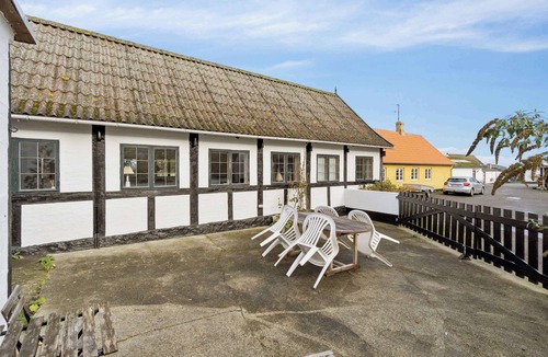 Svaneke Villa | Charming holiday home in Årsdale