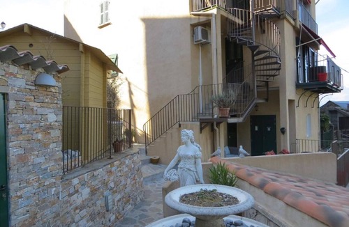 Mazzola Apartment | Charming holiday home in Mazzola with sauna
