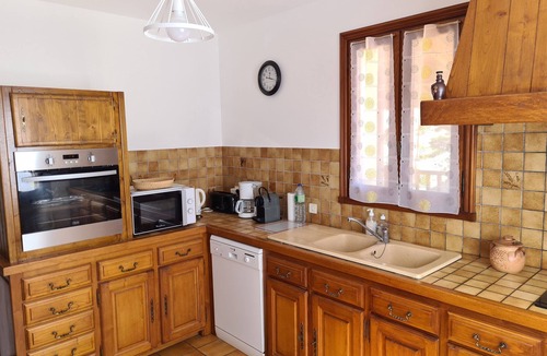 Prayssac House | Charming holiday home with private heated pool