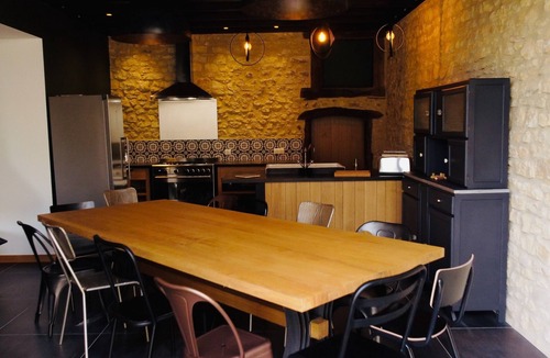 Verdigny House | Charming Holiday Home 'Les Griottes Gîte de Charme' with Indoor Pool