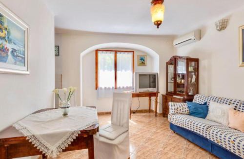Nerezine House | Charming Holiday Home in Nerezine