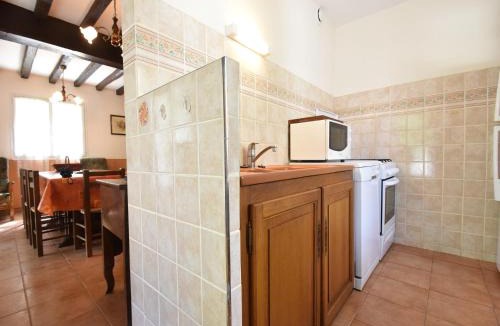 Faverolles House | Charming holiday home with pool and pond