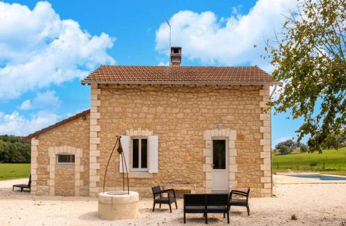Hautefort House | Charming Holiday Home with Private Pool