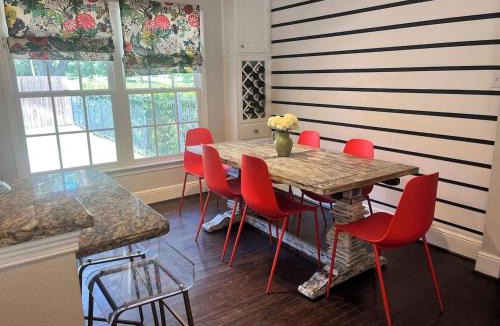 Hollywood - Santa Monica House | Charming Holiday House - Perfect for FIFA Fans!