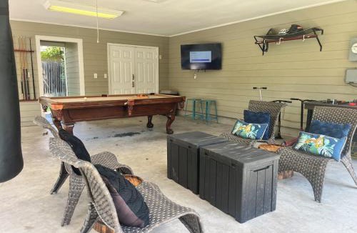 Hollywood - Santa Monica House | Charming Holiday House - Perfect for FIFA Fans!