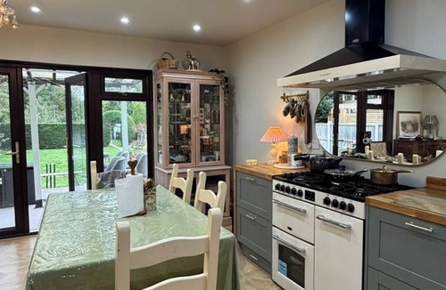 Bray on Thames House | Charming Holyport Hideaway: 1BD Farmhouse