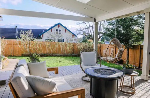 Five Corners House | Charming home-away-from home. Great location.