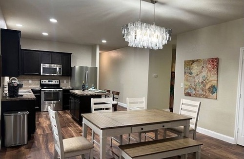 Boerne House | Charming Home btwn Historic Boerne&SanAntonio/FirepitTable/NEWBlackstone Griddle
