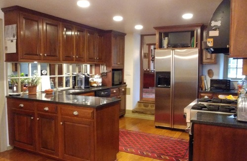 Berwyn House | CHARMING HOME CLOSE TO EVERYTHING