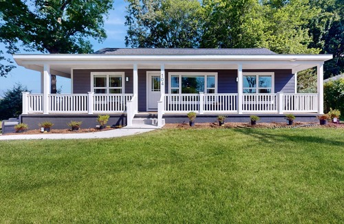 Pilot Mountain House | Charming home, dog friendly, with great location and mountain views