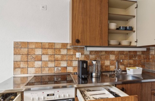 Wiedikon Apartment | Charming Home for Flexible Weekly/Monthly Rent