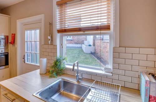 Ridgeway House | Charming Home for 10 | Perfect for Work & Leisure Stays