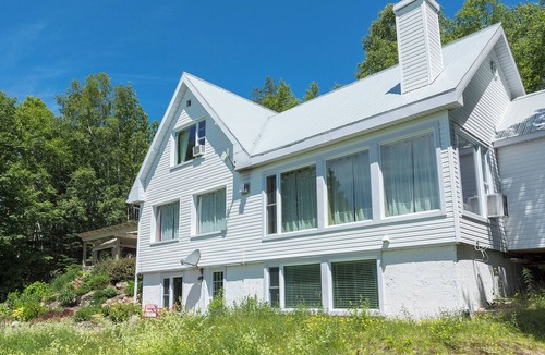Baie-St-Paul Ski Chalet | Charming home in the heights of Charlevoix