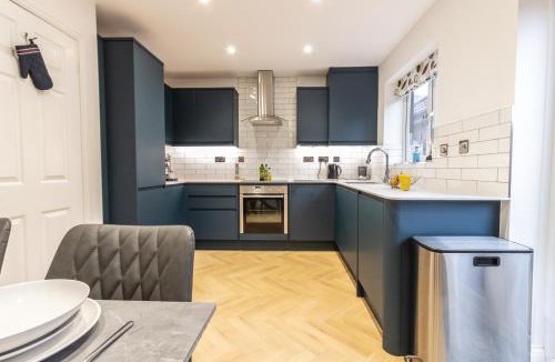 Bromsgrove House | Charming Home in Bromsgrove - Perfect for Groups