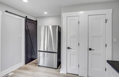 Apex Cottage | Charming Home in Downtown Historic Apex with King Bed