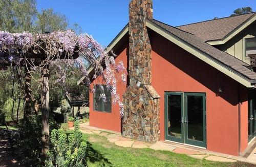 Penngrove Villa | Charming Home in Penngrove