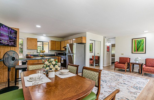 Fern Acres House | Charming Home in Mountain View