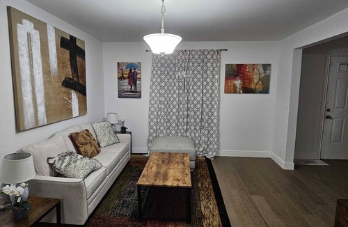 Niagara Falls House | Charming home in Niagara Falls