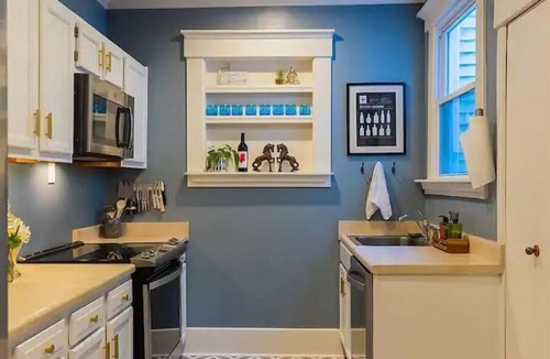 Tyler Park House | Charming Home just off Bardstown Rd