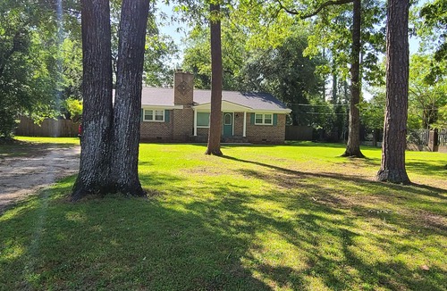 Lincolnville House | Charming home minutes from everywhere!