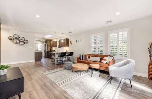 Roseville House | Charming Home, near beautiful park/tennis courts!