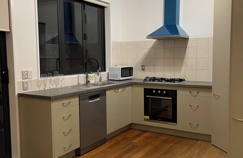 Long Bay Villa | Charming Home Near Nature