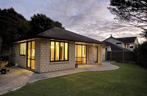 Long Bay Villa | Charming Home Near Nature