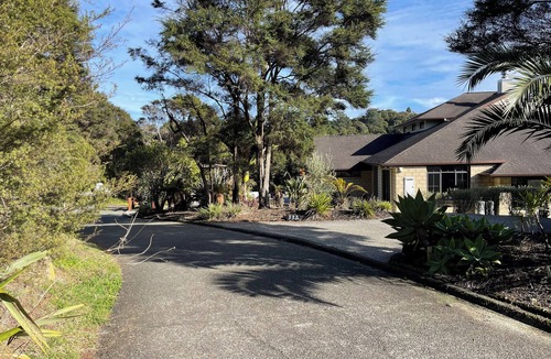 Long Bay Villa | Charming Home Near Nature