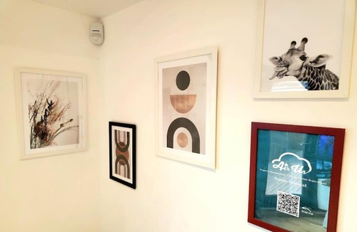 Finnieston Apartment | Charming Home Overlooking River Clyde