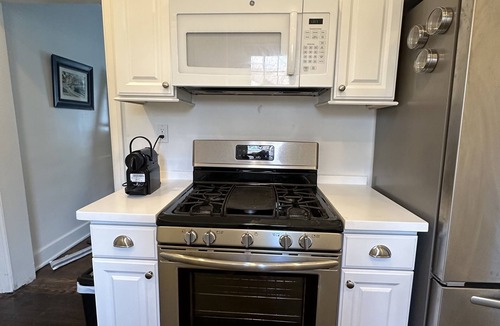 Richmond House | Charming Home! Prime Location! Dog-Friendly!