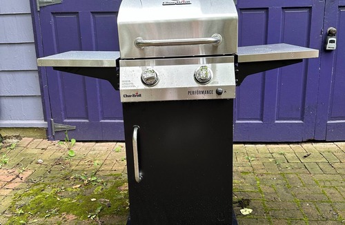 Richmond House | Charming Home! Prime Location! Dog-Friendly!