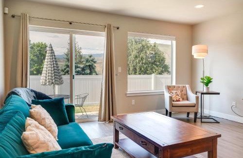 East Wenatchee House | Charming Home w/Mtn & Columbia River Views!