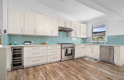 Eastern Honolulu House | Charming home w/private pool & marina access