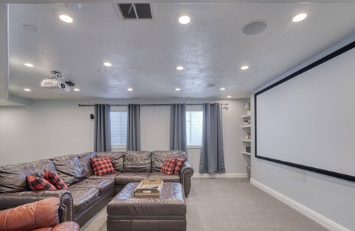 Ammon House | Charming Home w/Table for 12, Theater, Fireplace