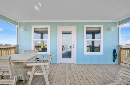 Gilchrist House | Charming home with fantastic view