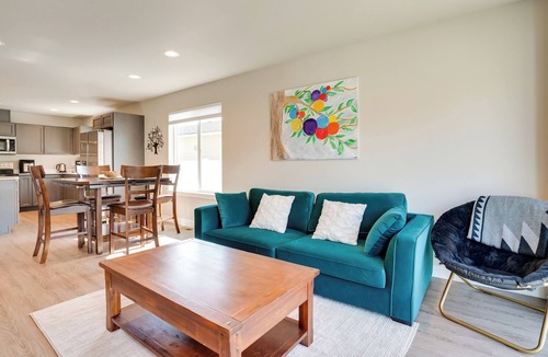 East Wenatchee House | Charming Home w/Mtn & Columbia River Views!