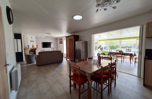 Aizenay Cottage | Charming Home with Garden, Veranda, Near Shops - Ideal for Family Getaways