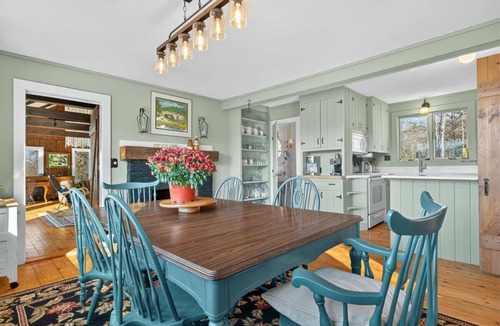 Whitingham Cabin | Charming Home with Lake and Mountain View