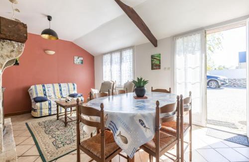 Montaigu-la-Brisette House | Charming Home with Orchard