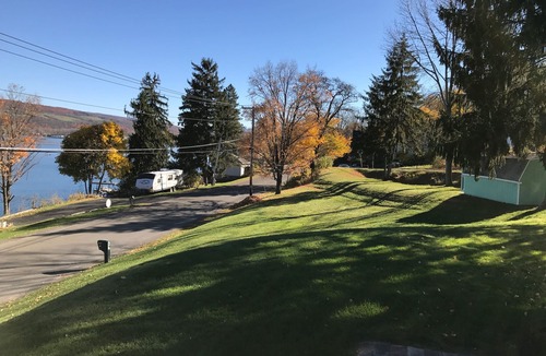 Town of Reading House | Charming home with stunning lake views!