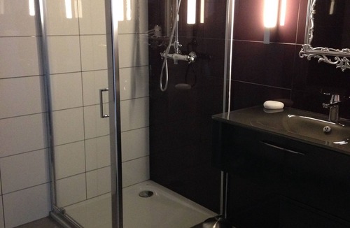 Oeyreluy Hotel | Charming Hotel Room