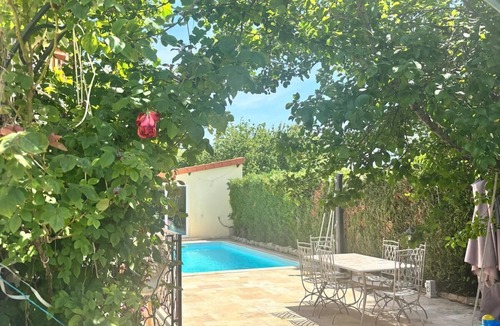 Cournon-dʼAuvergne House | Charming house with swimming pool