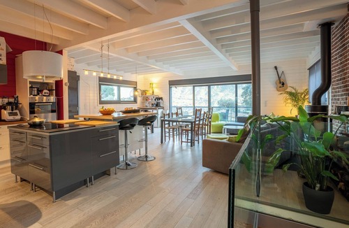 Le Revest-les-Eaux Villa | Charming house with swimming pool & Mont Faron view, in the heart of the village