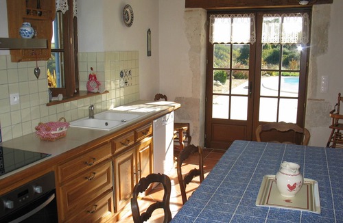Dondas House | Charming house, 12p, spacious, pool, beautiful view, air-conditioning, equip. handicapped