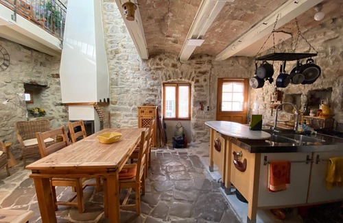 Berrias-et-Casteljau House | Charming house Ardèche Sud