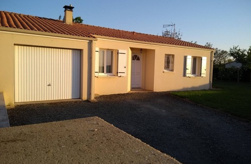 Thorigne House | Charming house for 8 people near A10