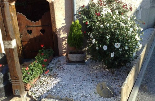 Grilly House | Charming house for rent