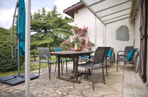 La Roche-Chalais House | Charming House with Large Garden – Perfect for Families, Near Pool, Tennis & Nature